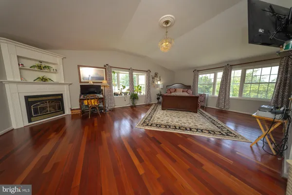 $849,999 | 4179 Fiery Run Road, Linden, VA 22642