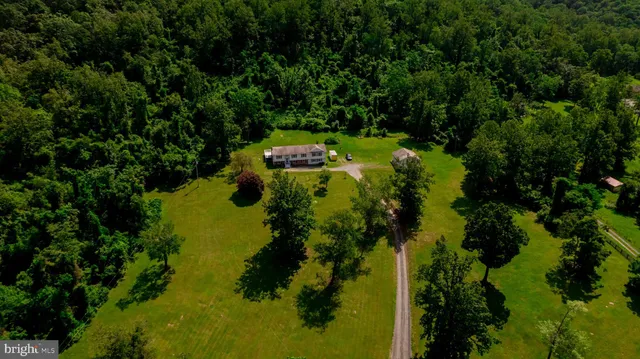$849,999 | 4179 Fiery Run Road, Linden, VA 22642