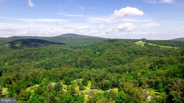 $849,999 | 4179 Fiery Run Road, Linden, VA 22642