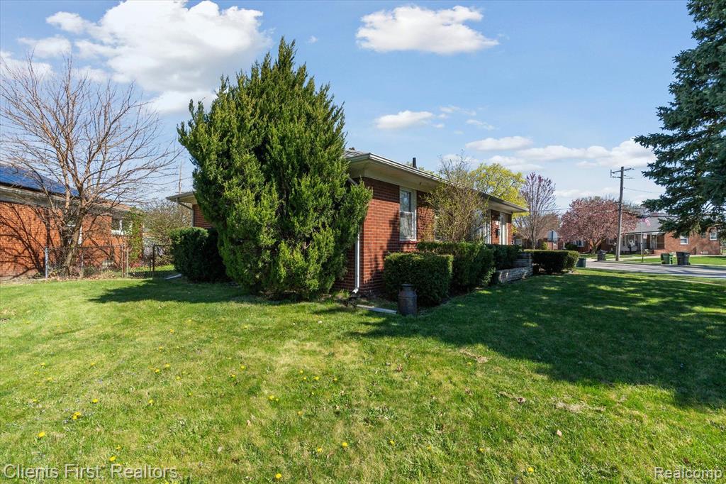 19000 Champaign Road Allen Park, MI 48101 - Photo 2 of 42 Gallery Image 2
