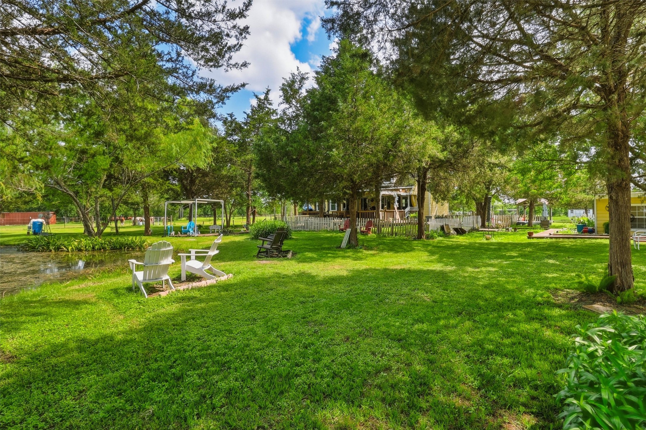 2325 Skrivanek Road Sealy, TX 77474 - Photo 26 of 36 a garden view with a sitting space