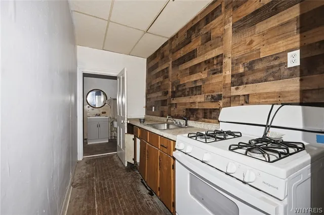 $49,900 | 195 Prospect Street, Lockport City, NY 14094