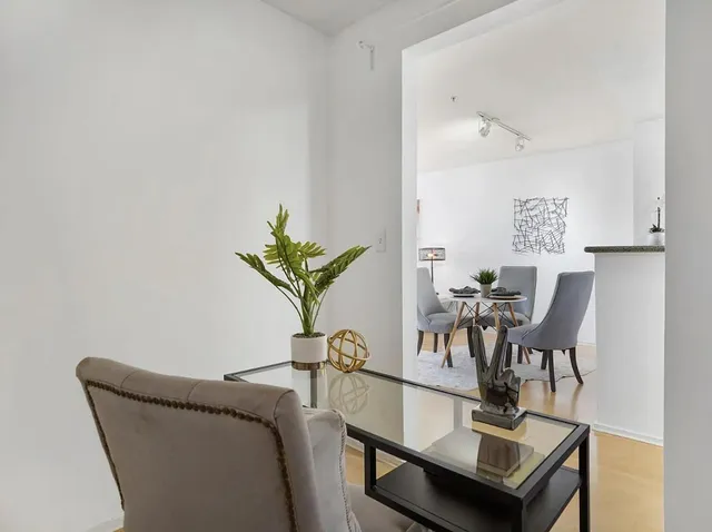 $2,995 | 8300 Oceanview Terrace, Unit 406, San Francisco, CA 94132