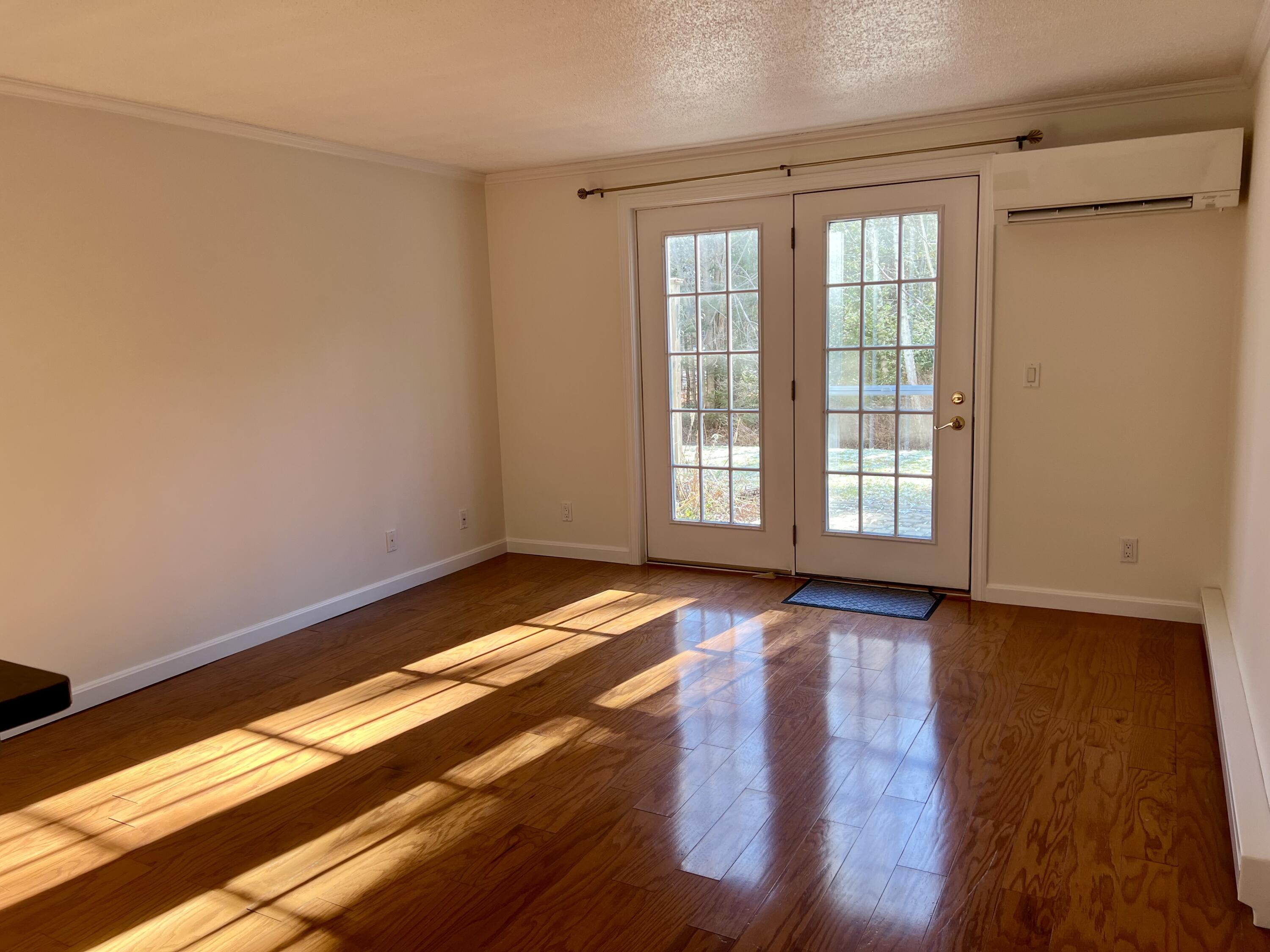 79 East Ridge Road, Unit 109 Southwest Harbor, ME 04679 - Photo 11 of 43 Living room