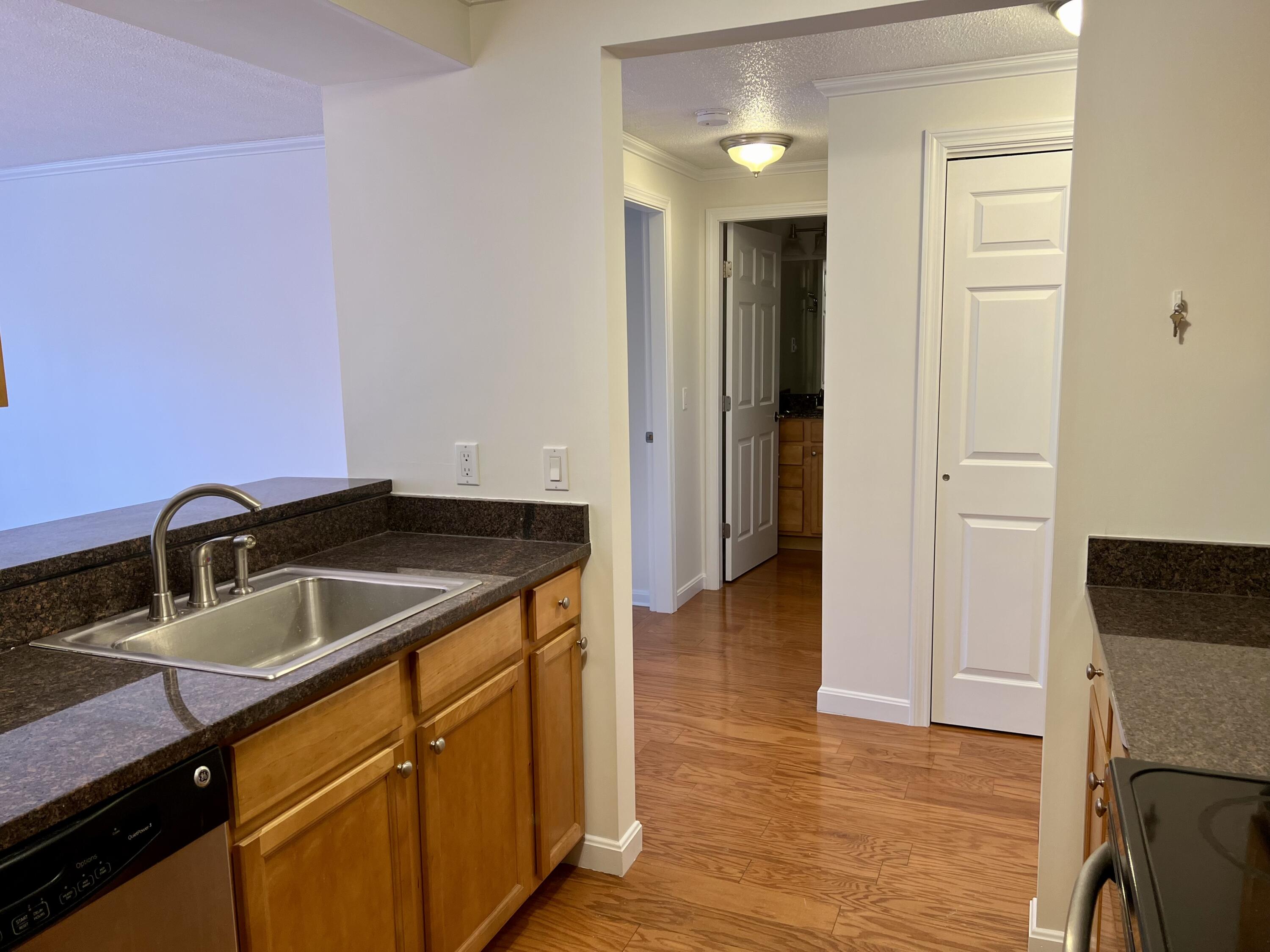 79 East Ridge Road, Unit 109 Southwest Harbor, ME 04679 - Photo 9 of 43 Kitchen