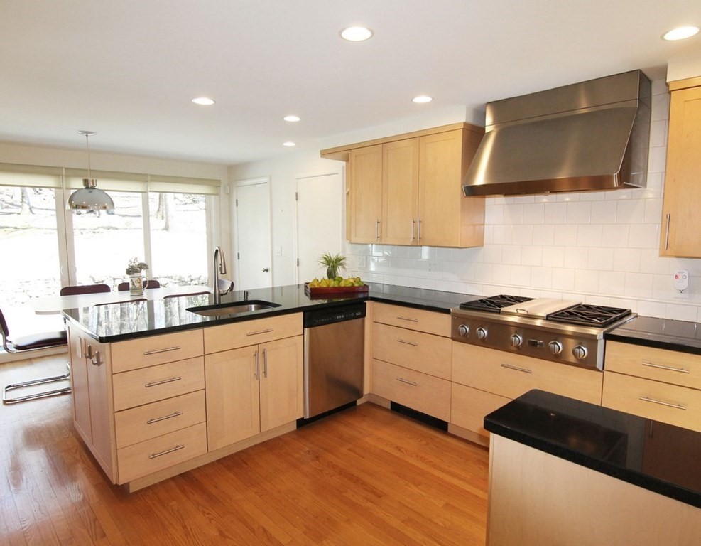 42 Baskin Road Lexington, MA 02421 - Photo 11 of 35 Gallery Image 11