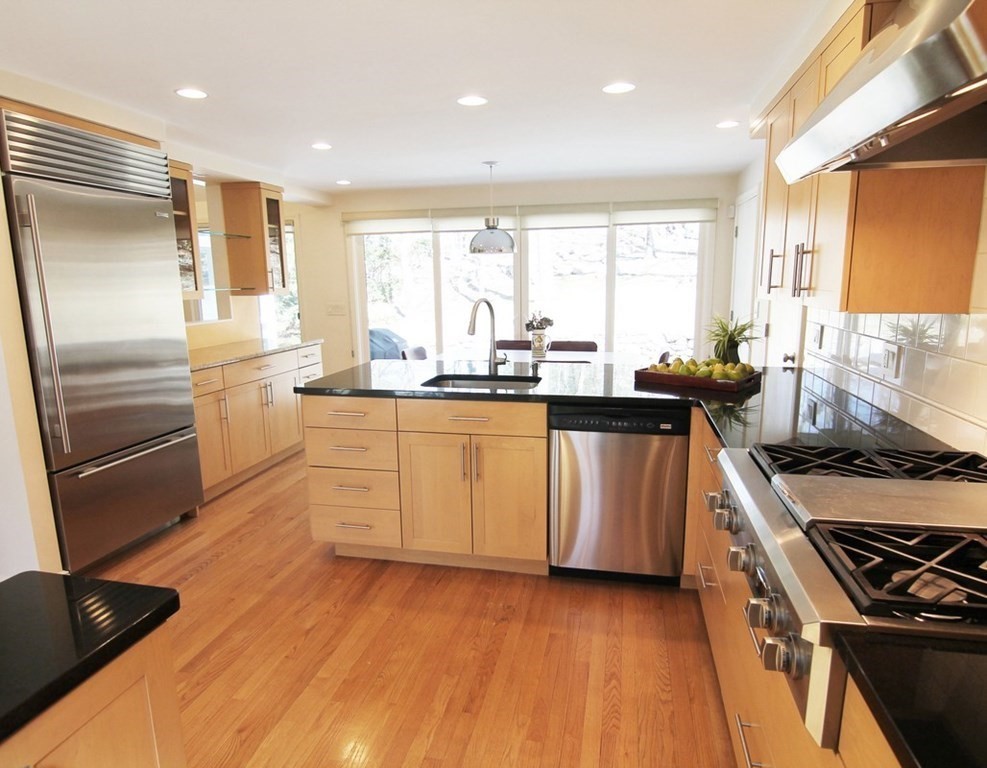 42 Baskin Road Lexington, MA 02421 - Photo 12 of 35 Gallery Image 12