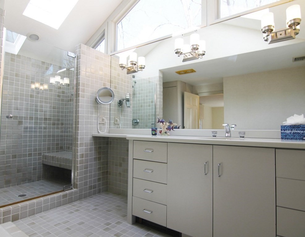 42 Baskin Road Lexington, MA 02421 - Photo 21 of 35 Gallery Image 21
