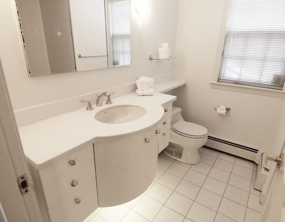 42 Baskin Road Lexington, MA 02421 - Photo 27 of 35 Gallery Image 27