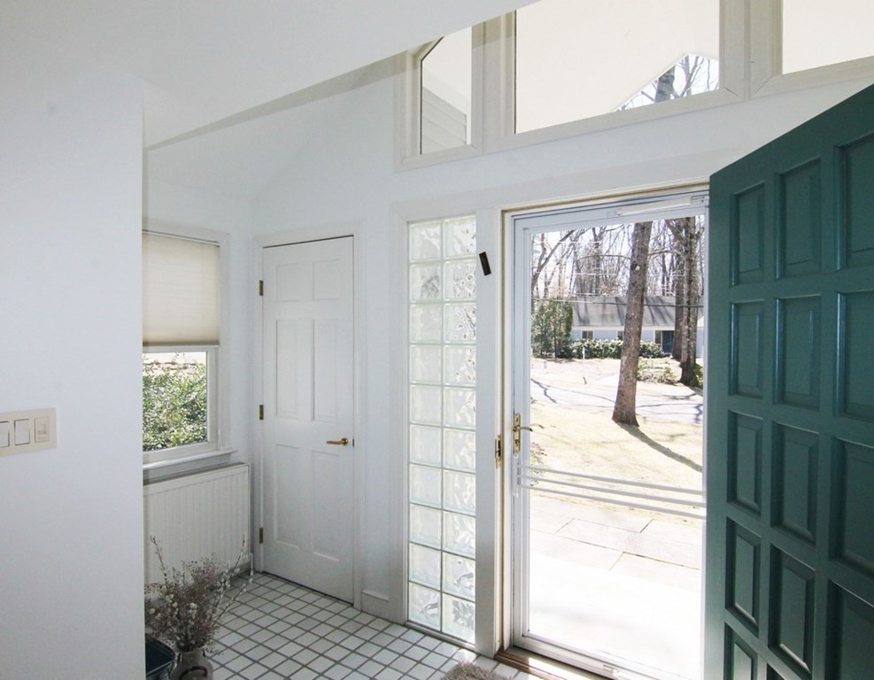 42 Baskin Road Lexington, MA 02421 - Photo 3 of 35 Gallery Image 3