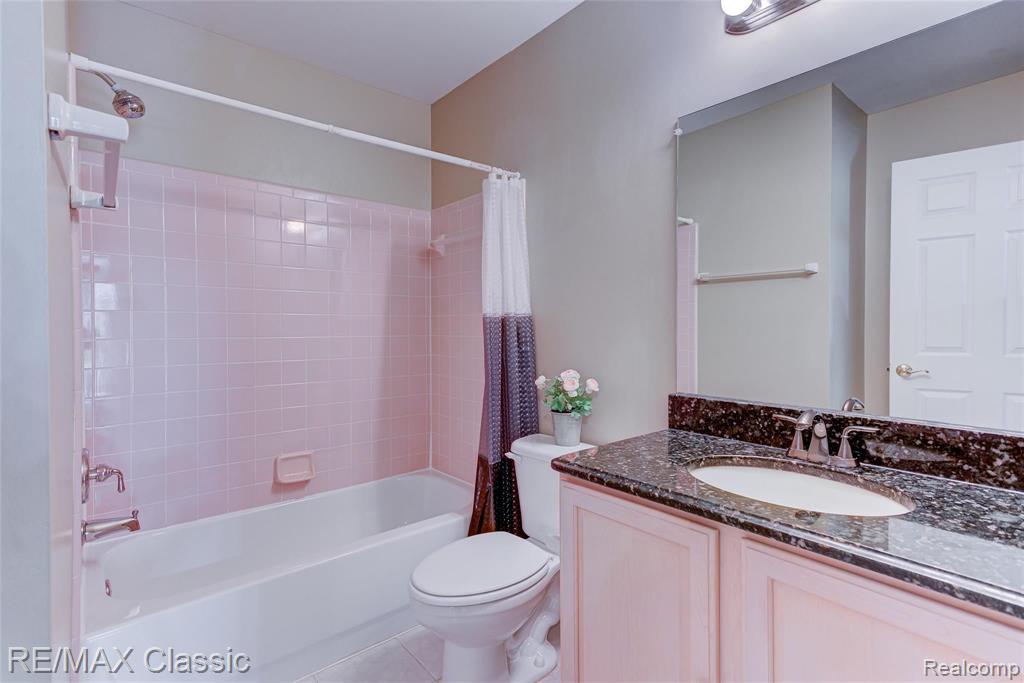 41620 Mitchell Road Novi, MI 48377 - Photo 32 of 40