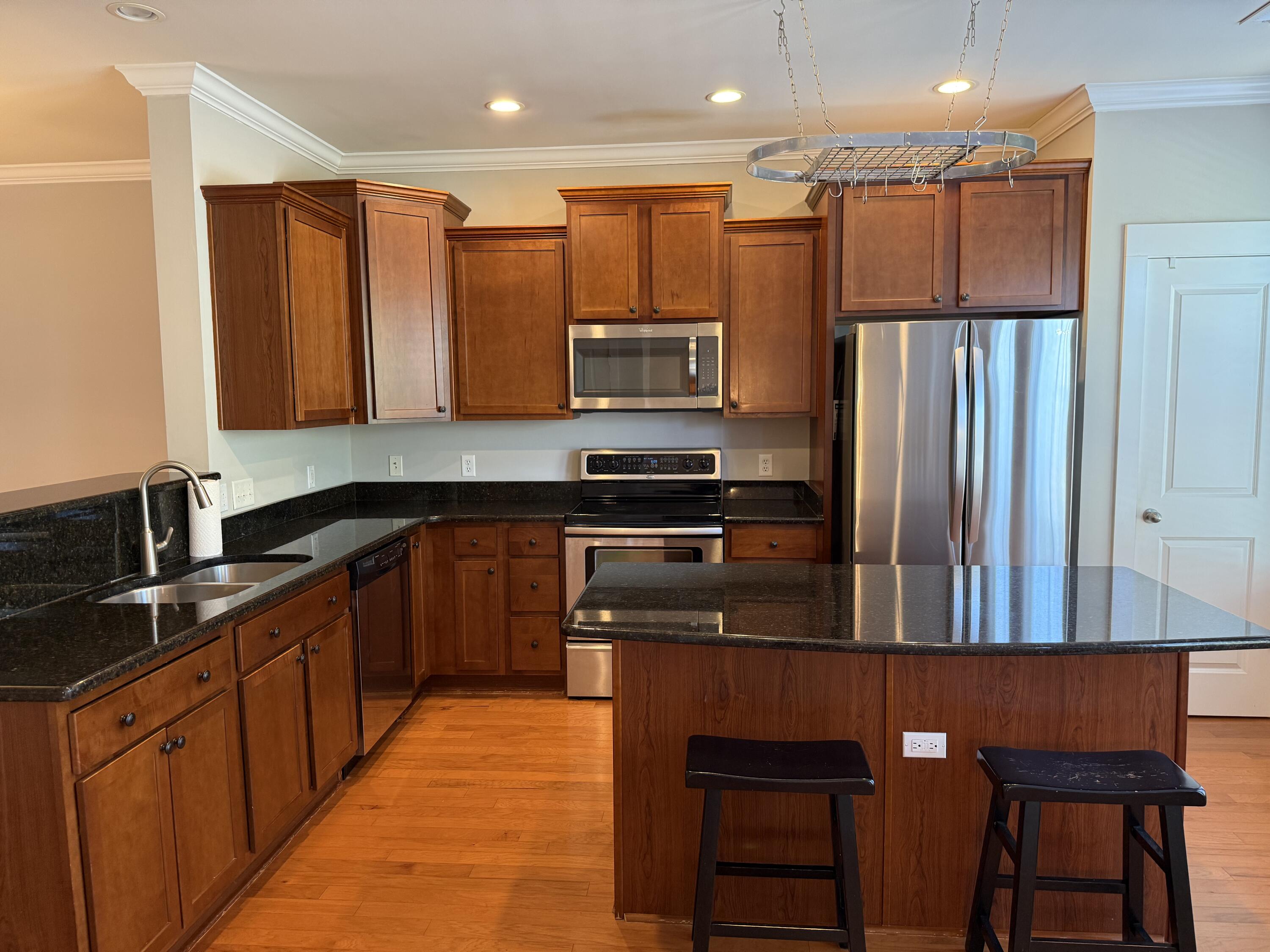 2521 Rutherford Way Charleston, SC 29414 - Photo 16 of 46 2025-09-04 15.31.58