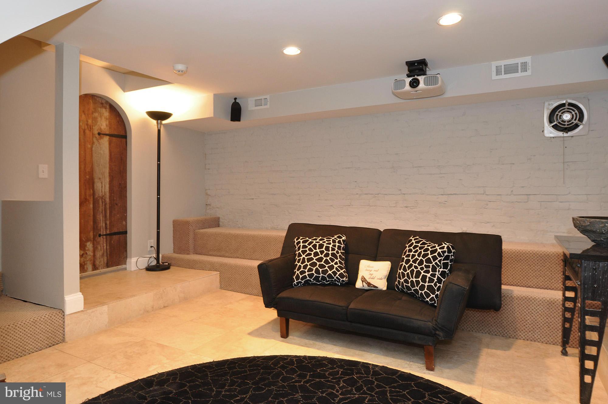 1209 S Street Northwest Washington, DC 20009 - Photo 21 of 30 Interior (General)