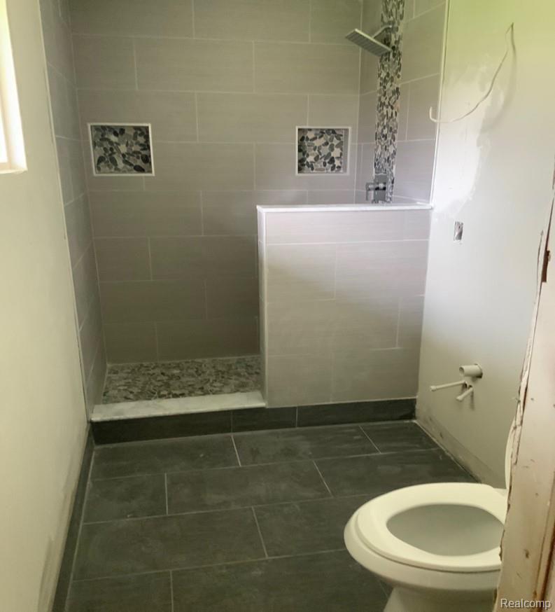 647 Ruff Drive Monroe, MI 48162 - Photo 18 of 36 bath 2
