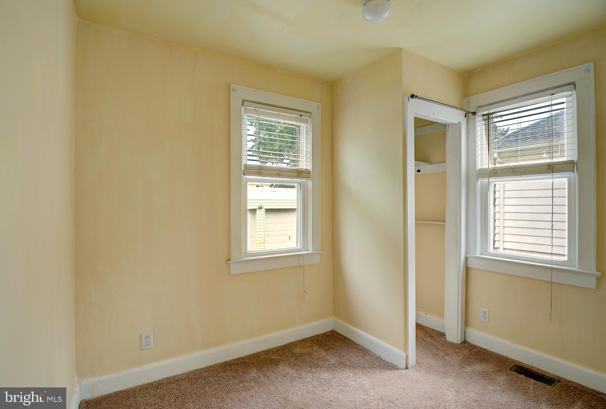 22 Glaser Avenue Raritan, NJ 08869 - Photo 12 of 25 Gallery Image 12