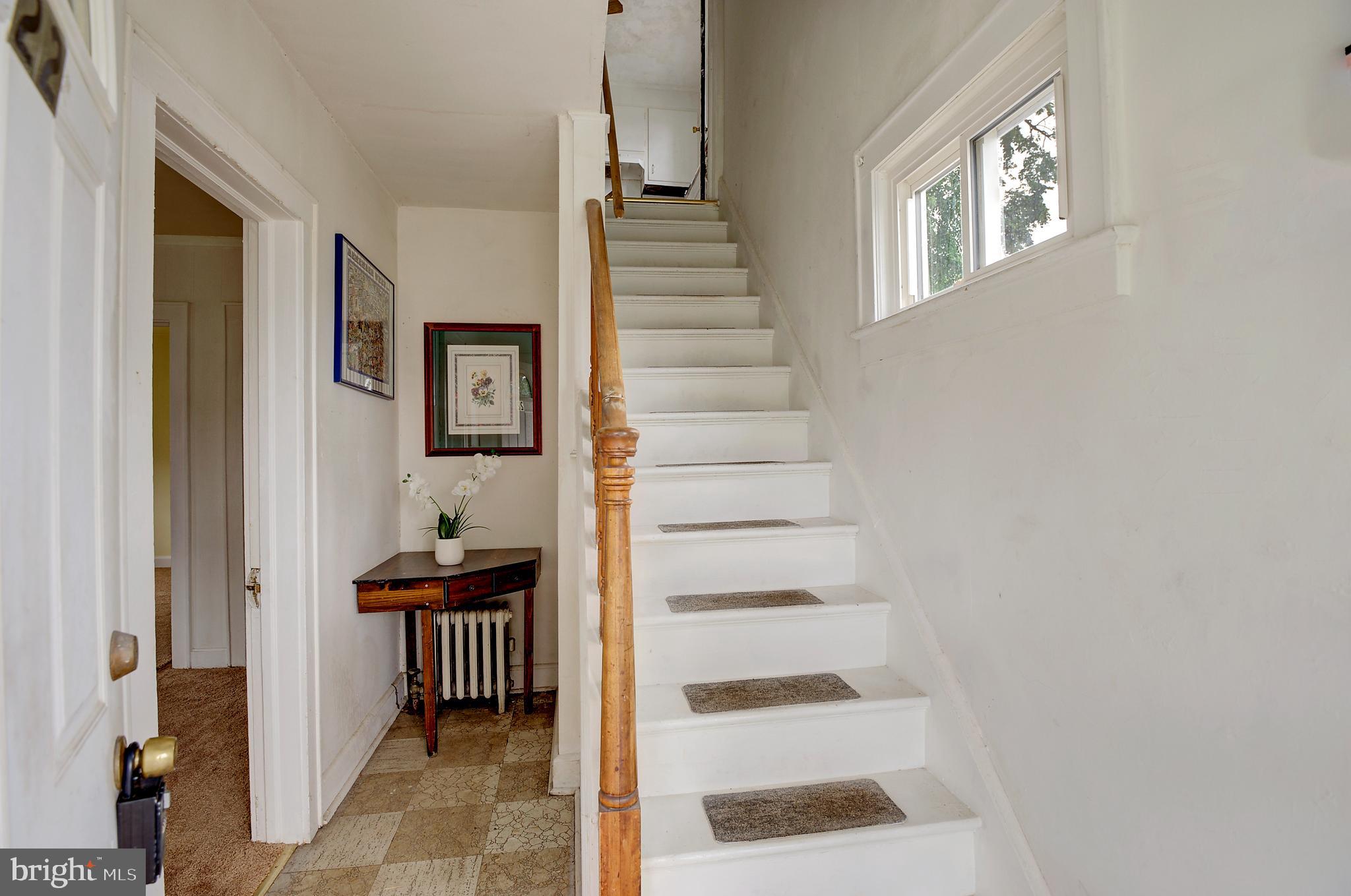22 Glaser Avenue Raritan, NJ 08869 - Photo 4 of 25 Gallery Image 4