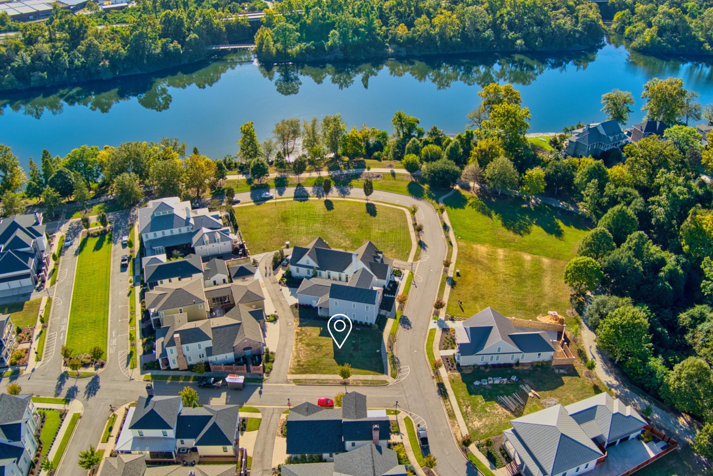 The lot is a couple of blocks away from the Savannah River. The pin shows the lot location.