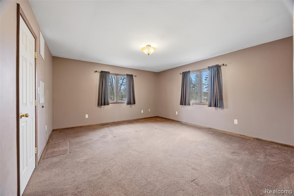 21650 Telegraph Road Flat Rock, MI 48134 - Photo 38 of 70