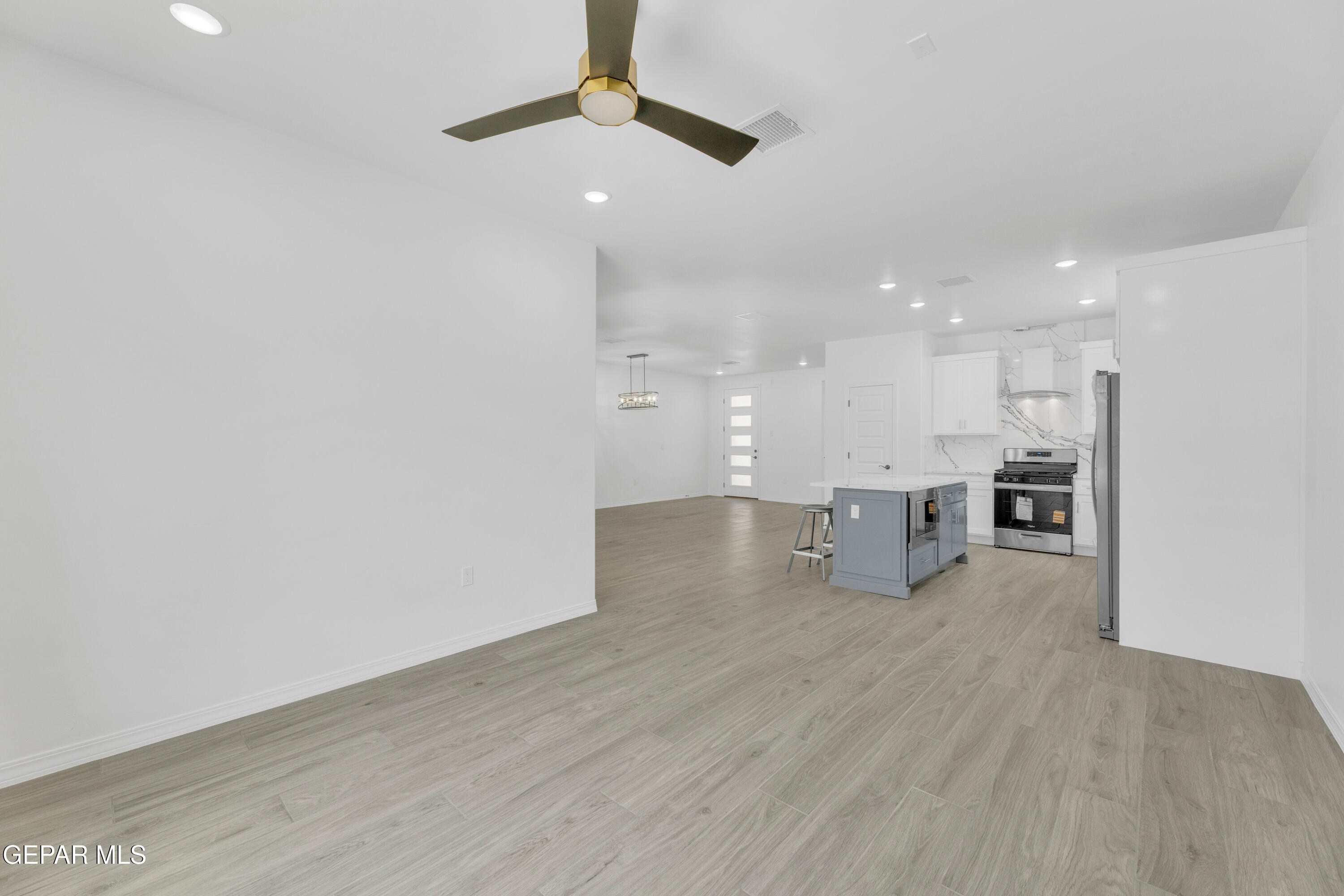 871 Country Club Road, Unit 4C El Paso, TX 79932 - Photo 15 of 50 6