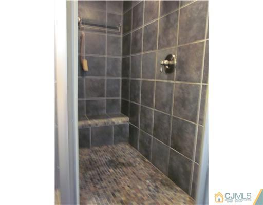 1691 Holly Road North Brunswick, NJ 08902 - Photo 11 of 12 Gallery Image 11