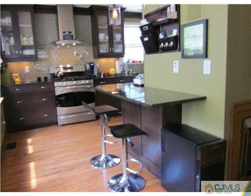 1691 Holly Road North Brunswick, NJ 08902 - Photo 5 of 12 Gallery Image 5