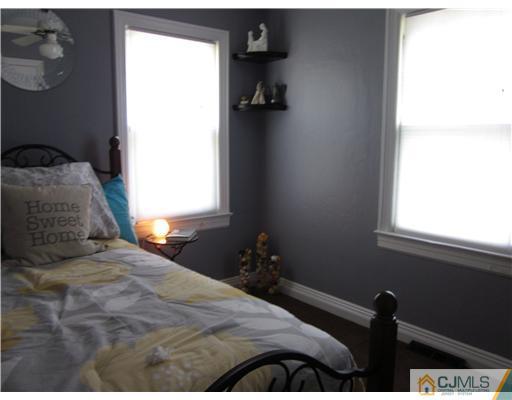 1691 Holly Road North Brunswick, NJ 08902 - Photo 9 of 12 Gallery Image 9