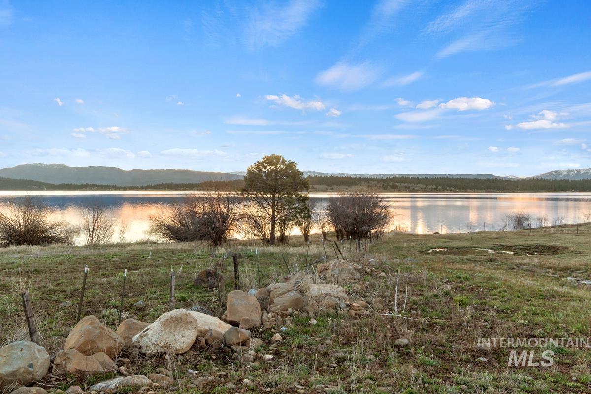 44 Pats Lane Cascade, ID 83611 - Photo 19 of 33 Calm Lake Day