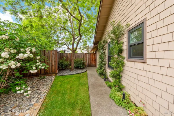 $1,639,000 | 1929 Vintner Court, Yountville, CA 94599