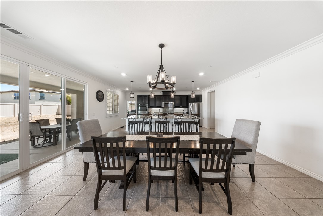 13862 Mardi Gras Lane Riverside, CA 92503 - Photo 18 of 68