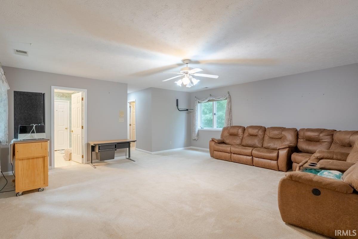 1300 North Red Bank Road Evansville, IN 47720 - Photo 14 of 29 Gallery Image 14