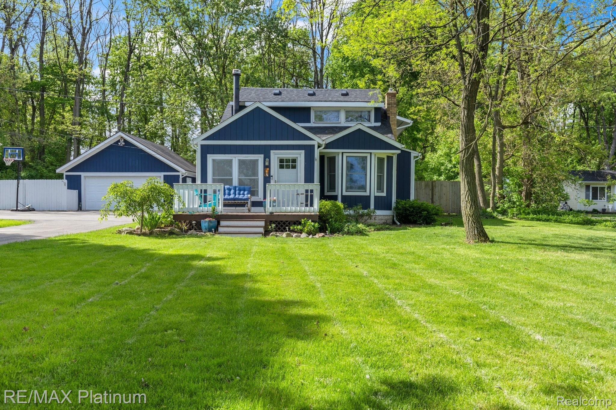10116 Skeman Road Brighton, MI 48114 - Photo 1 of 48 2-web-or-mls-1P6A4466.jpg