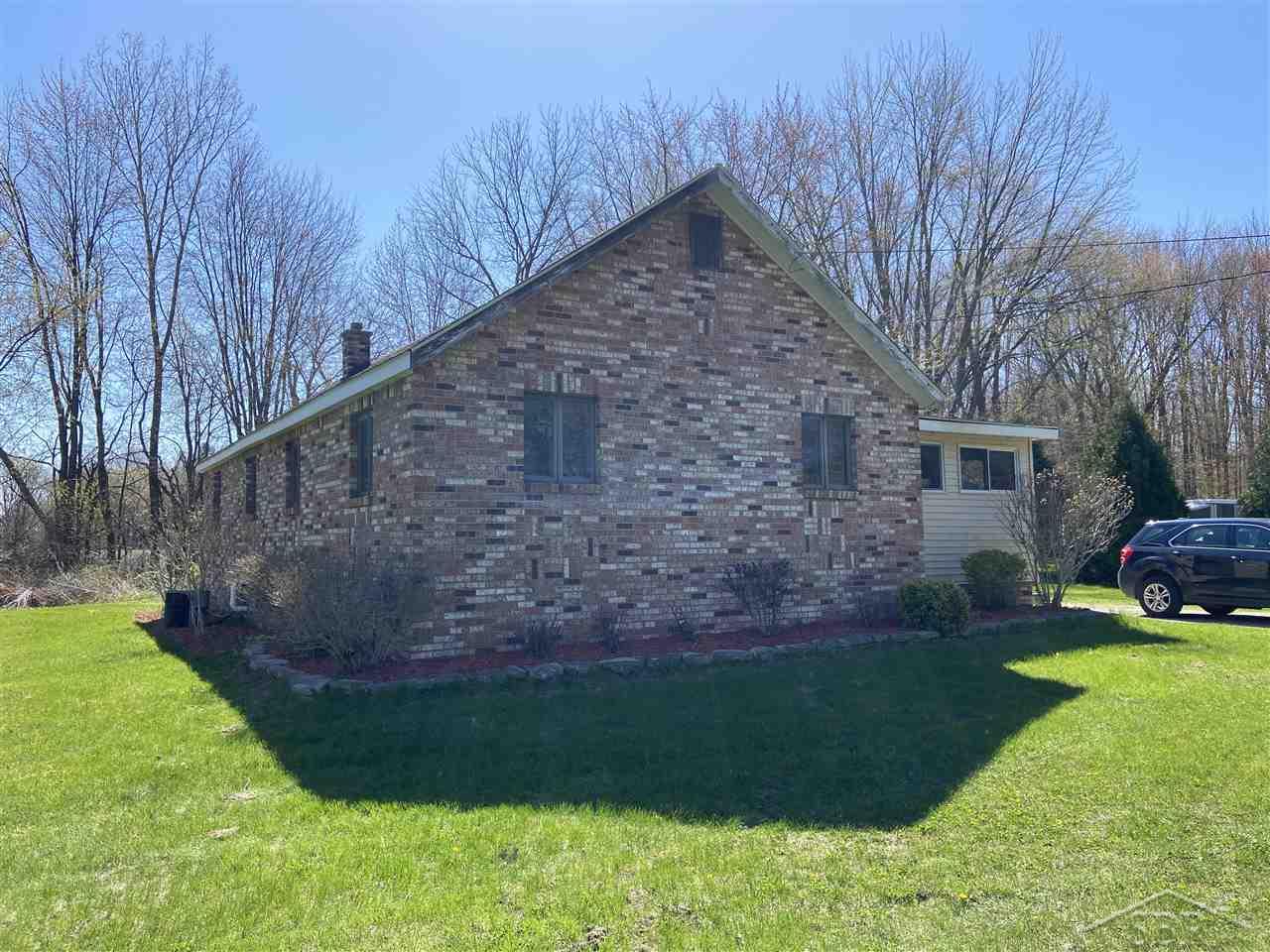 5925 Fort Road Saginaw, MI 48601 - Photo 2 of 3 50073477-1.JPG