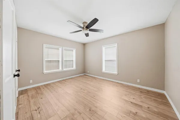 $1,500 | 713 East Franklin Street, Hillsboro, TX 76645