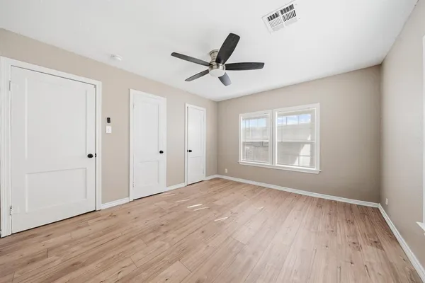$1,500 | 713 East Franklin Street, Hillsboro, TX 76645