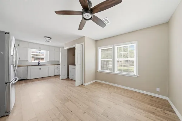 $1,500 | 713 East Franklin Street, Hillsboro, TX 76645