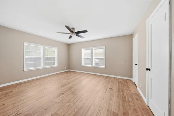 $1,500 | 713 East Franklin Street, Hillsboro, TX 76645