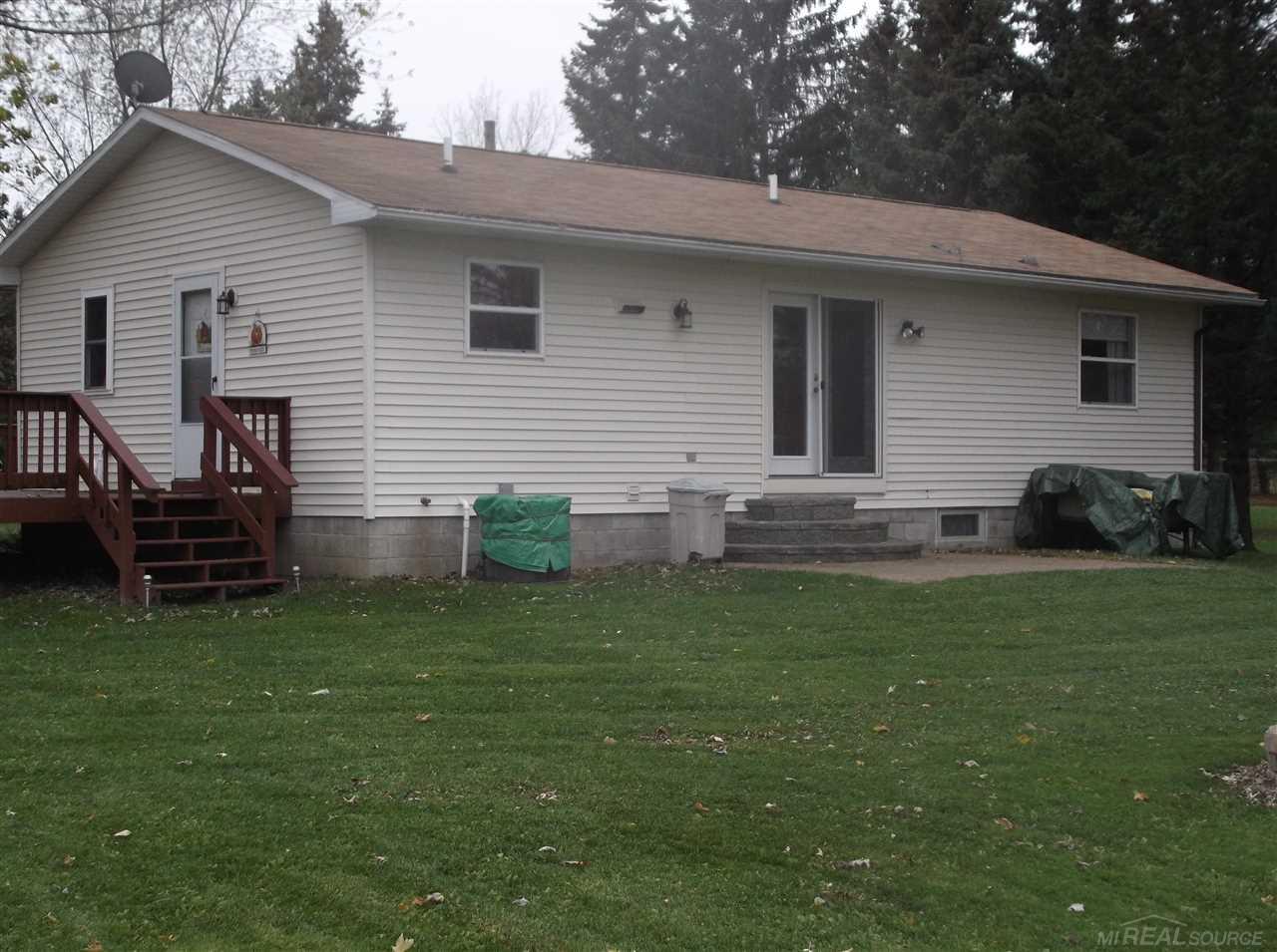 9934 Bryce Road Avoca, MI 48006 - Photo 3 of 12