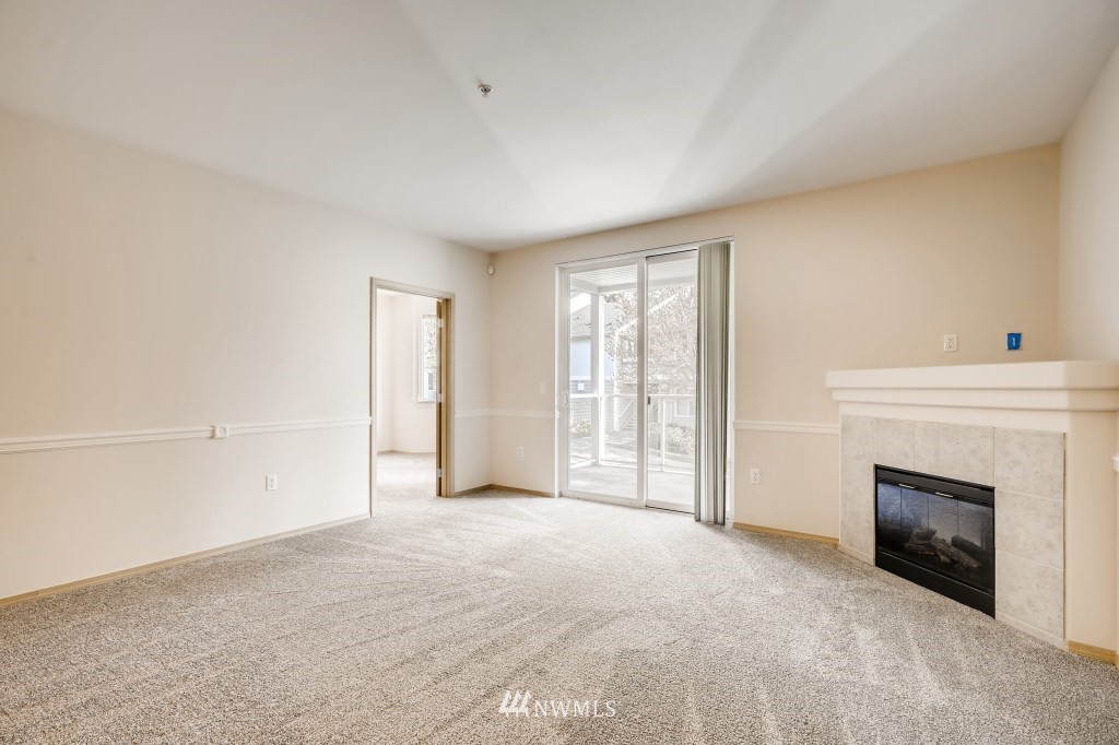 2804 Southeast 8th Place, Unit 1106 Renton, WA 98058 - Photo 3 of 24 Gallery Image 3