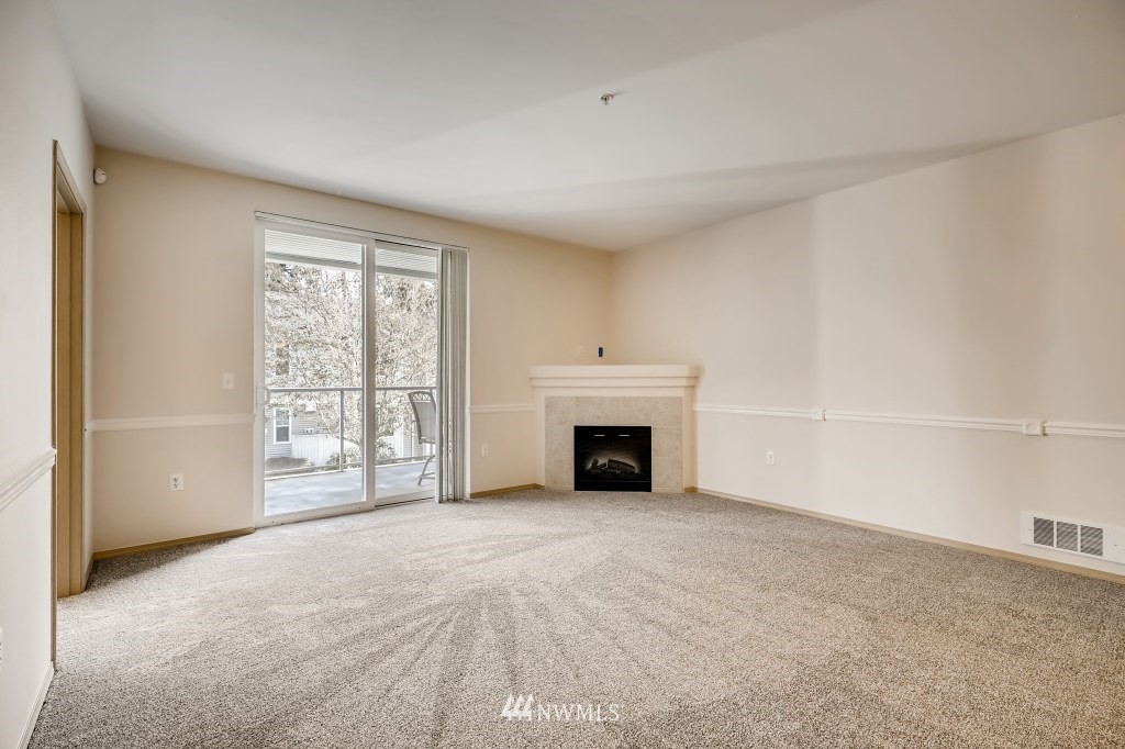 2804 Southeast 8th Place, Unit 1106 Renton, WA 98058 - Photo 4 of 24 Gallery Image 4