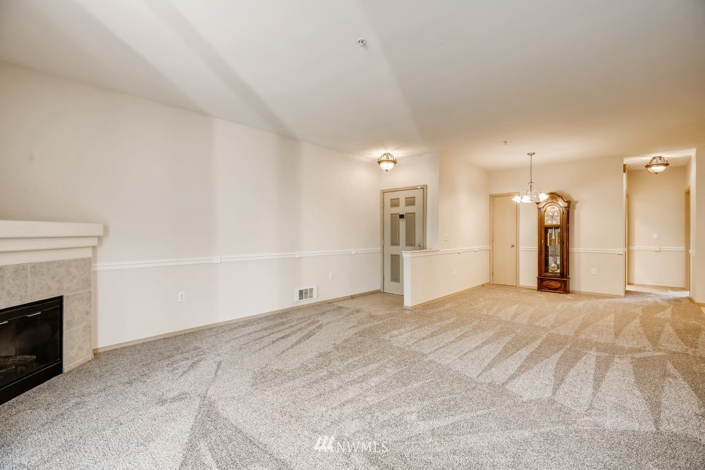 2804 Southeast 8th Place, Unit 1106 Renton, WA 98058 - Photo 5 of 24 Gallery Image 5