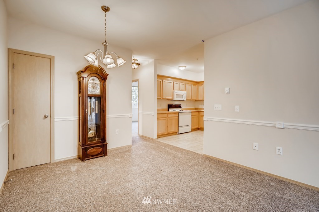2804 Southeast 8th Place, Unit 1106 Renton, WA 98058 - Photo 6 of 24 Gallery Image 6