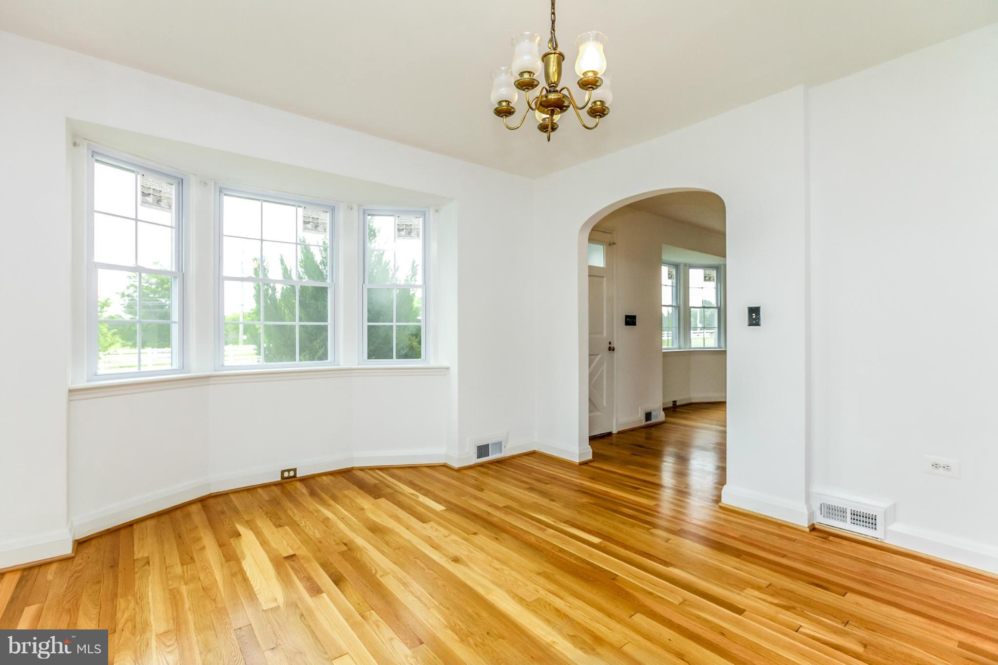 1460 Rolling Rd. Catonsville, MD 21228 - Photo 11 of 30 Dining Room