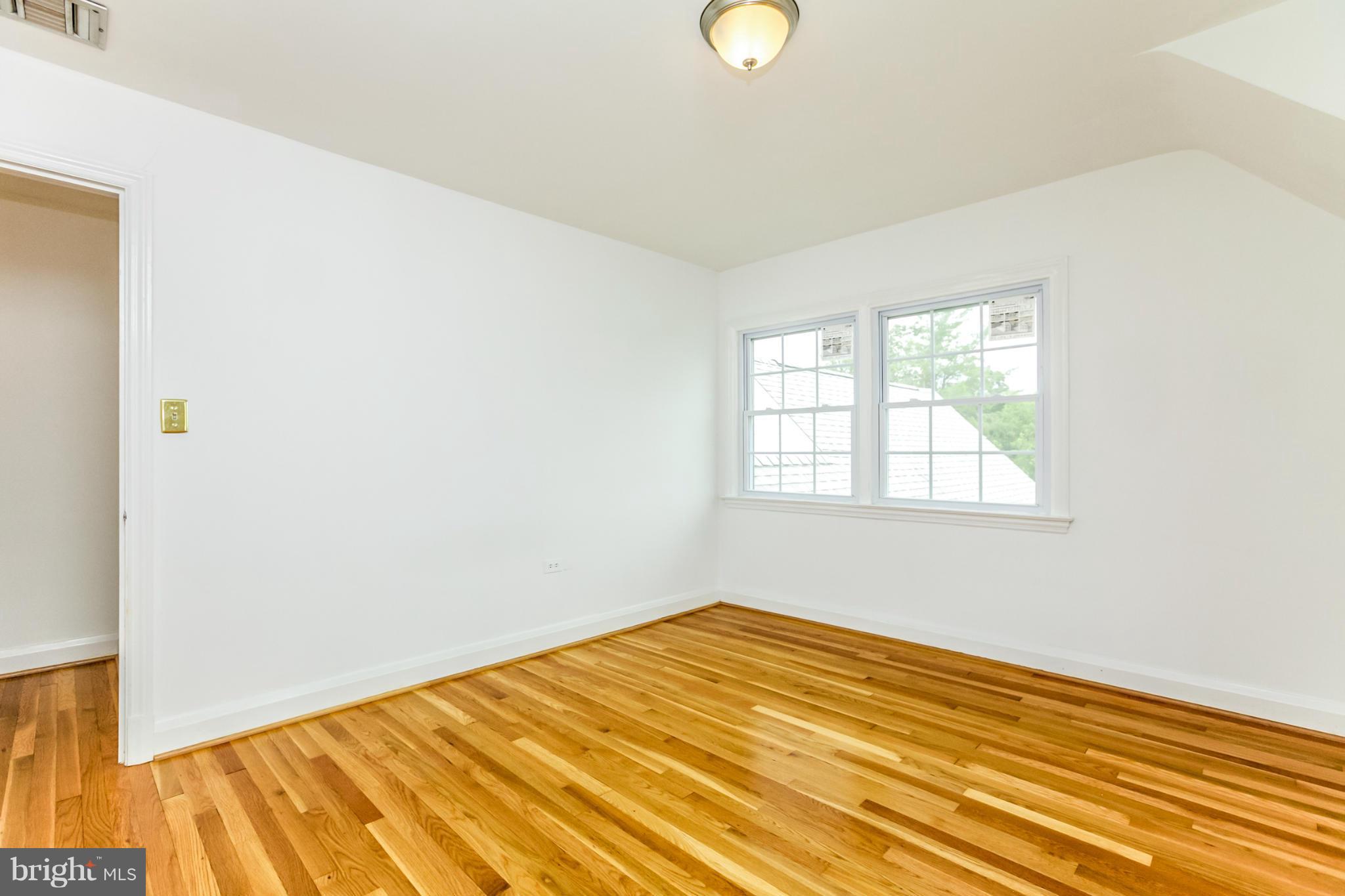 1460 Rolling Rd. Catonsville, MD 21228 - Photo 22 of 30 Bedroom