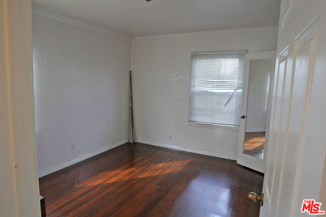 4137 Alla Road Los Angeles, CA 90066 - Photo 6 of 21 Gallery Image 6