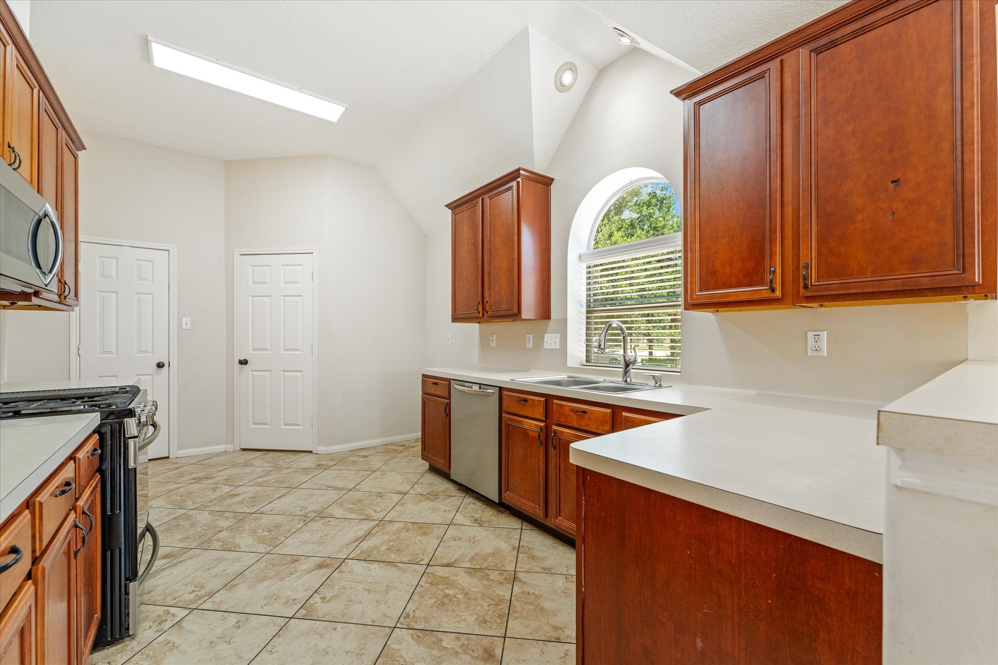 25935 Brickhill Drive Spring, TX 77389 - Photo 17 of 40