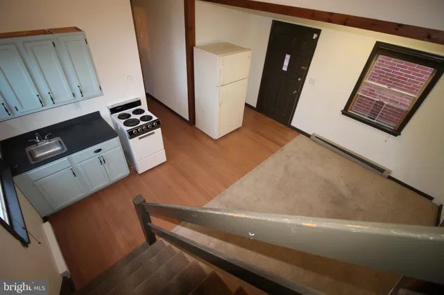 a view of sitting area in hallway