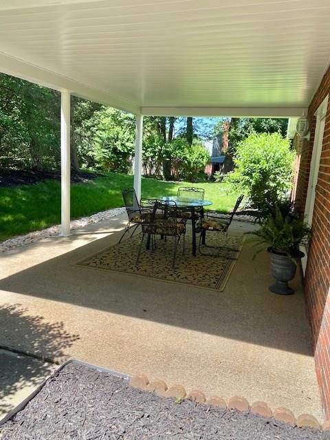 1298 Old Meadow Road Pittsburgh, PA 15241 - Photo 3 of 25 Gallery Image 3