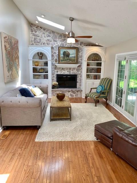 1298 Old Meadow Road Pittsburgh, PA 15241 - Photo 6 of 25 Gallery Image 6