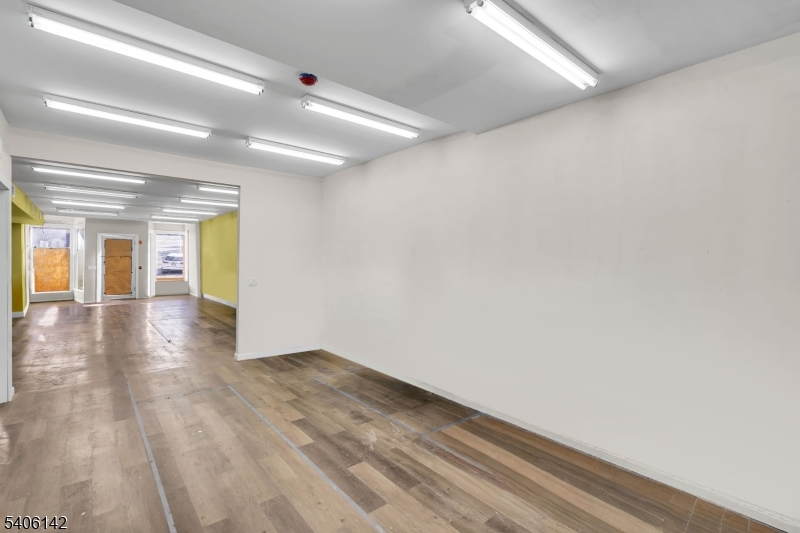 647 Scotland Road Orange, NJ 07050 - Photo 6 of 13