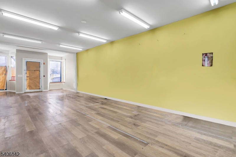 647 Scotland Road Orange, NJ 07050 - Photo 8 of 13